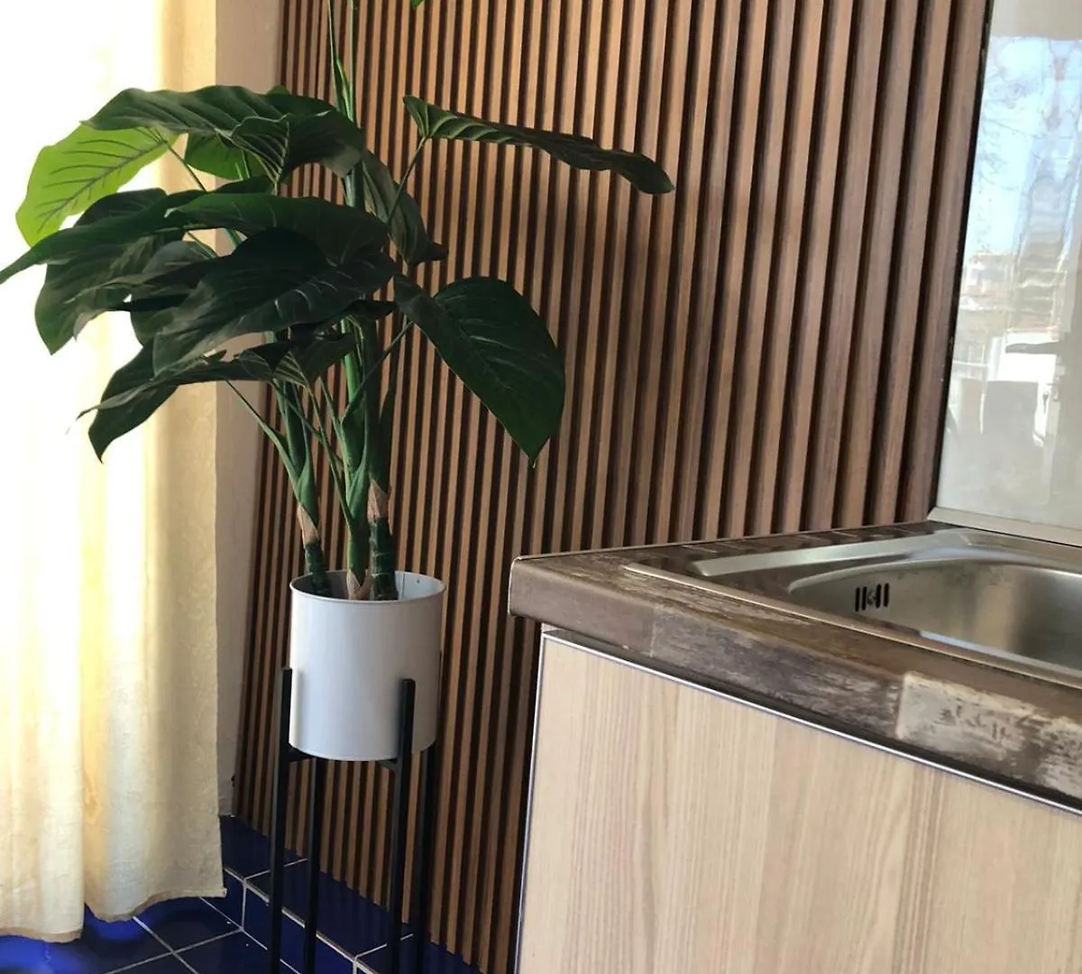 Ramo'S Charming Studio Apartment - 4Th Vlore Albania