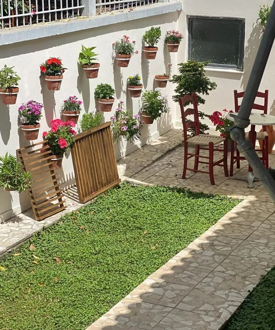 Ramo'S Charming Studio Apartment - 4Th Vlore 0*,  Albania